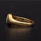 Very Heavy 18ct Gold Opal Ring