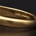 Very Heavy 18ct Gold Opal Ring