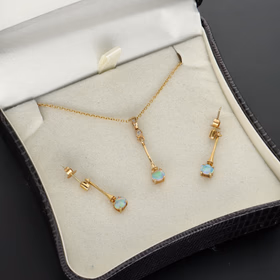 18ct Gold Opal and Diamond Drop Pendant and Earrings Set