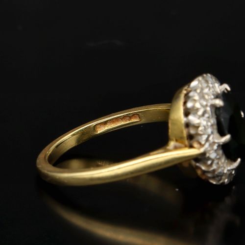 18ct Gold Diamond and Sapphire Ring image-5