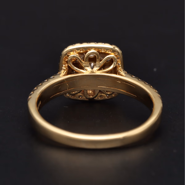 18ct Gold Diamond Ring