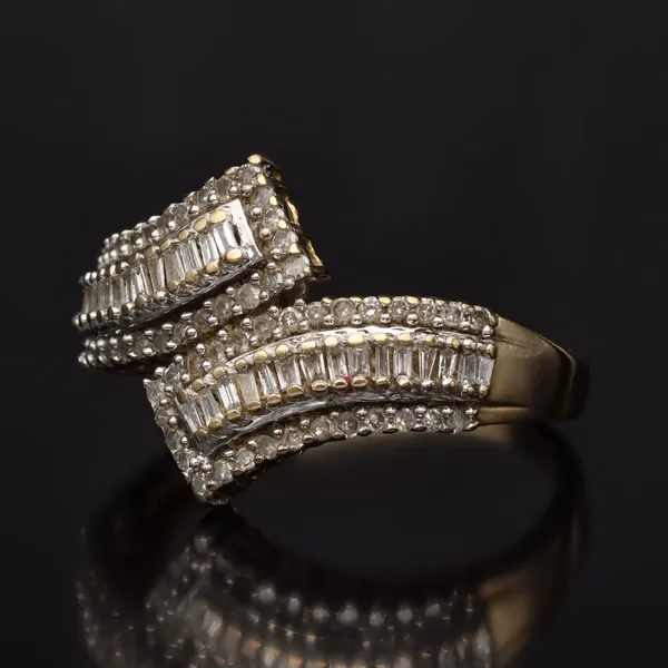Gold 0.5ct Diamond Diamond Ring.