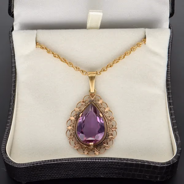 Edwardian 9ct Yellow Gold Rope Chain With Pear-Cut Amethyst Pendant