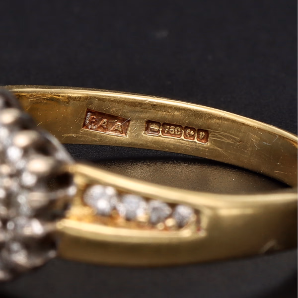 Vintage 18ct Yellow Gold Diamond Cluster Ring