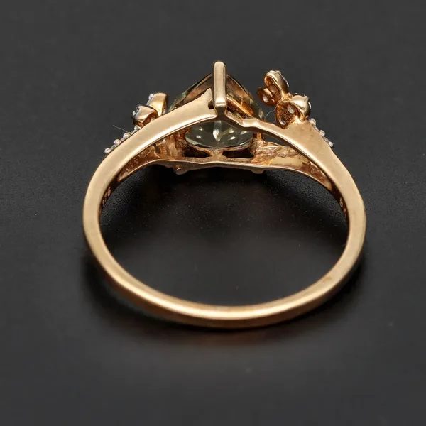 Gold Heart Shape Topaz and Diamonds Ring