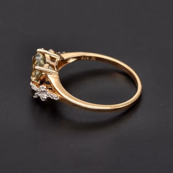 Gold Heart Shape Topaz and Diamonds Ring