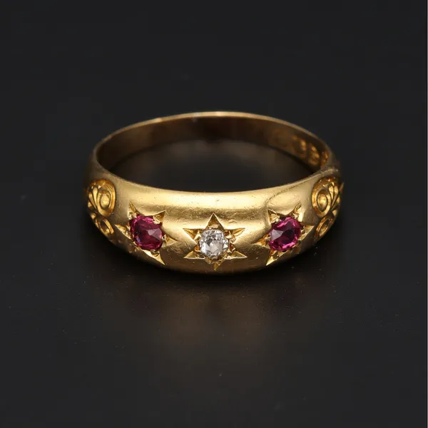 18ct Yellow Gold Antique Ruby & Diamond Ring