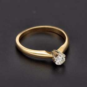 18ct Yellow Gold Solitaire Diamond Ring