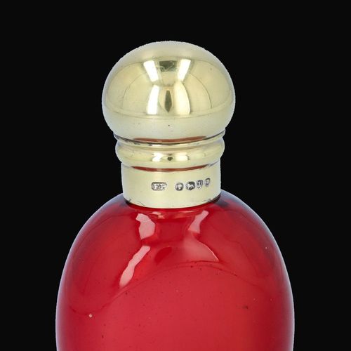 Victorian Gilt Silver Topped Ruby Glass Scent Bottle image-2