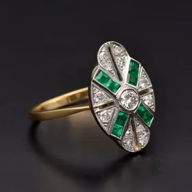 18ct Yellow Gold Emerald & Diamond Ring