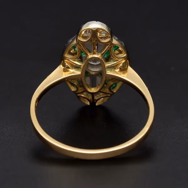 18ct Yellow Gold Emerald & Diamond Ring