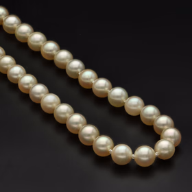 Vintage Re Strung Cultured Pearl Necklace