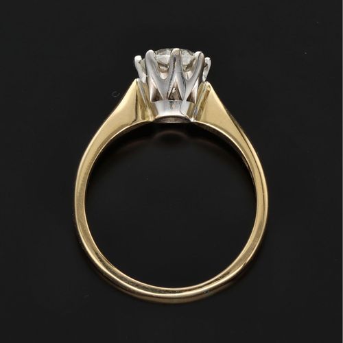 18k Gold Diamond Solitaire Ring image-6