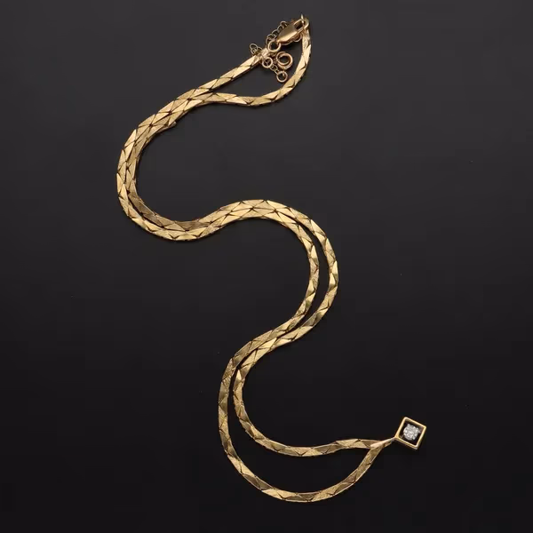 9ct Yellow Gold Diamond Necklace