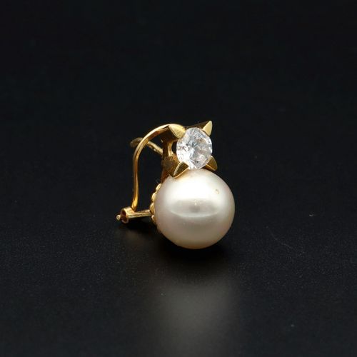 14ct Gold Pearl and CZ Earrings image-3