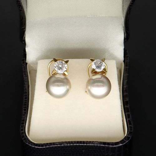 14ct Gold Pearl and CZ Earrings image-2