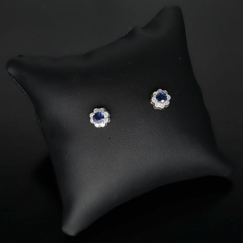 18k Gold Sapphire and Diamond Cluster Earrings image-2