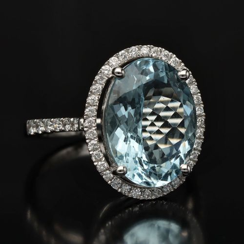 18ct Gold Aquamarine and Brilliant Cut Diamond Cluster Ring image-1