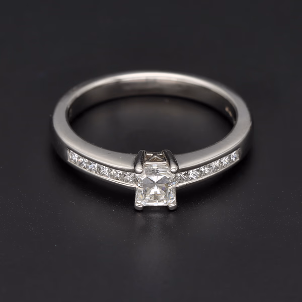 Platinum Ring With 0.75ct GIA-Certified Luminaire-Cut Diamond