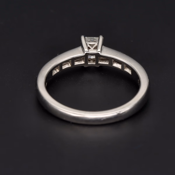 Platinum Ring With 0.75ct GIA-Certified Luminaire-Cut Diamond
