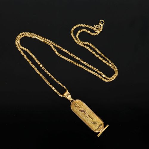 18ct Gold Egyptian Pendant Necklace image-4