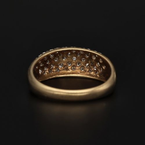 9ct Gold Diamond Ring image-5