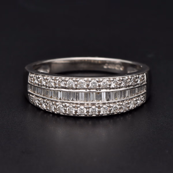 9ct White Gold Diamond Ring