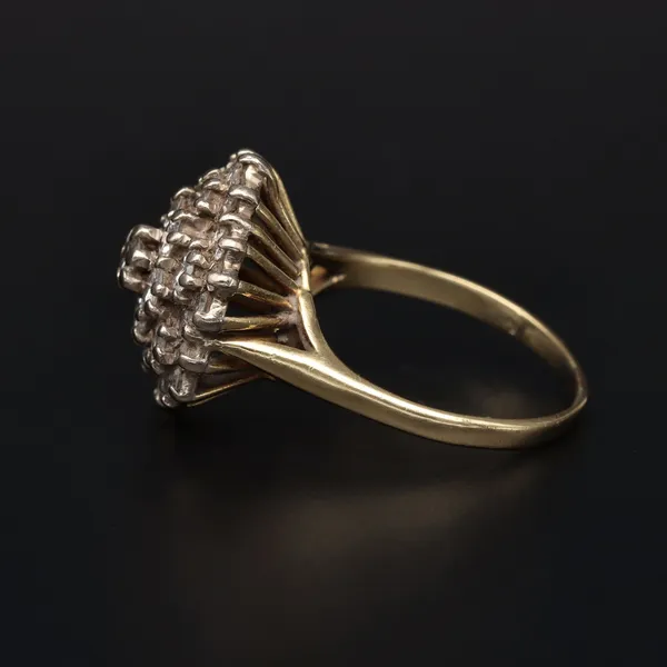 18ct Gold Diamond Cluster Ring
