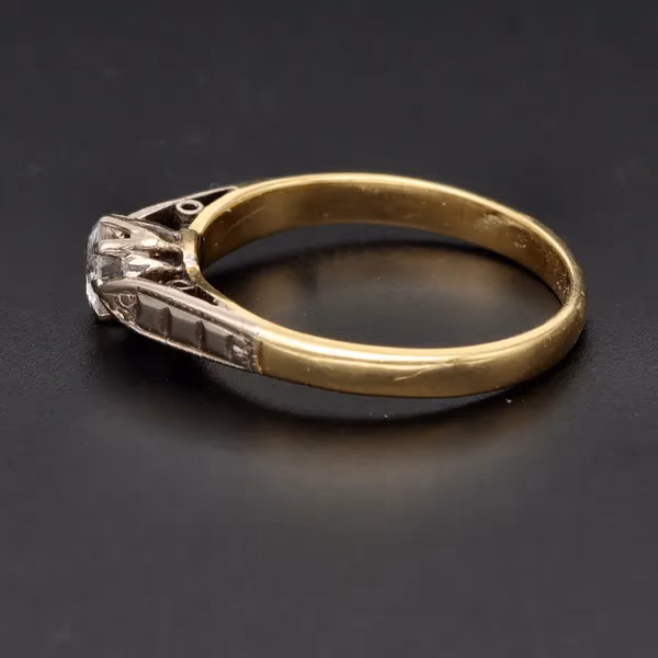 Vintage 18ct Yellow Gold Diamond Solitaire Ring