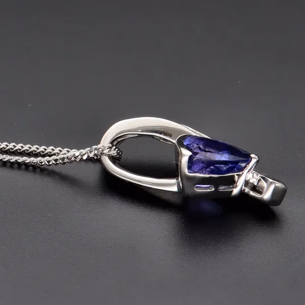 18ct White Gold Tanzanite & Diamond Necklace