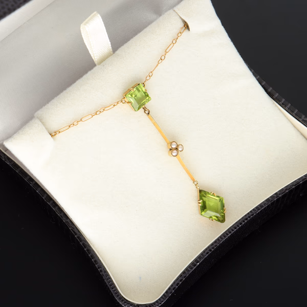 Edwardian Peridot and Pearl Necklace