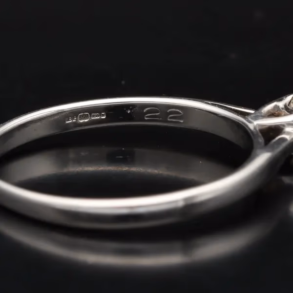 18ct Gold Brlliant cut Diamond Forever Ring