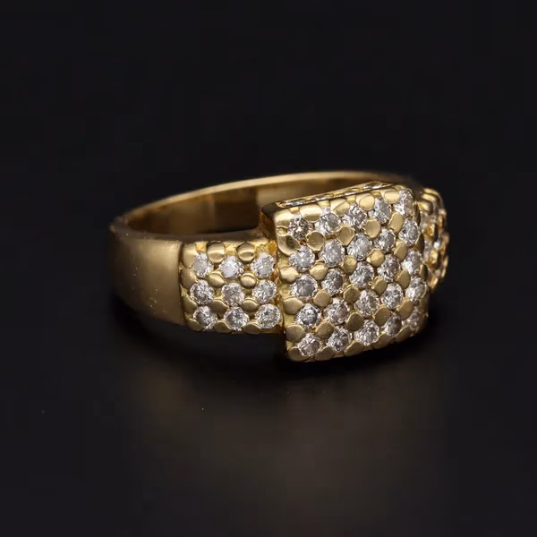 18ct Yellow Gold & Diamond Ring