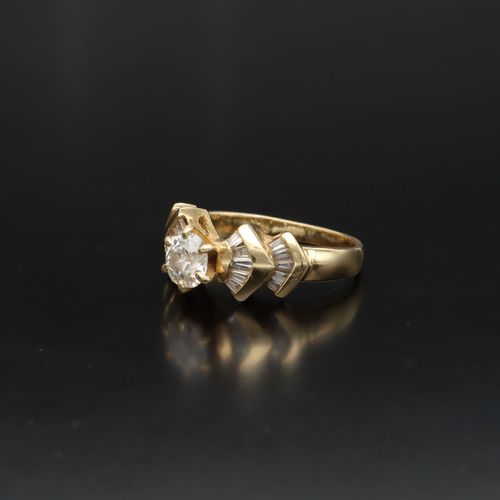 18ct Gold Diamond Solitaire Ring image-3