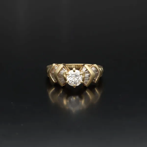 18ct Gold Diamond Solitaire Ring
