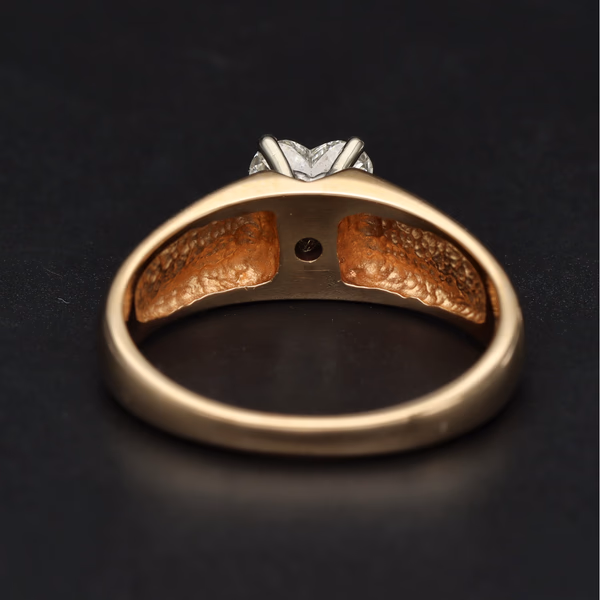 14ct Gold Heart Shaped Diamond Ring
