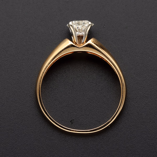 14ct Gold Heart Shaped Diamond Ring