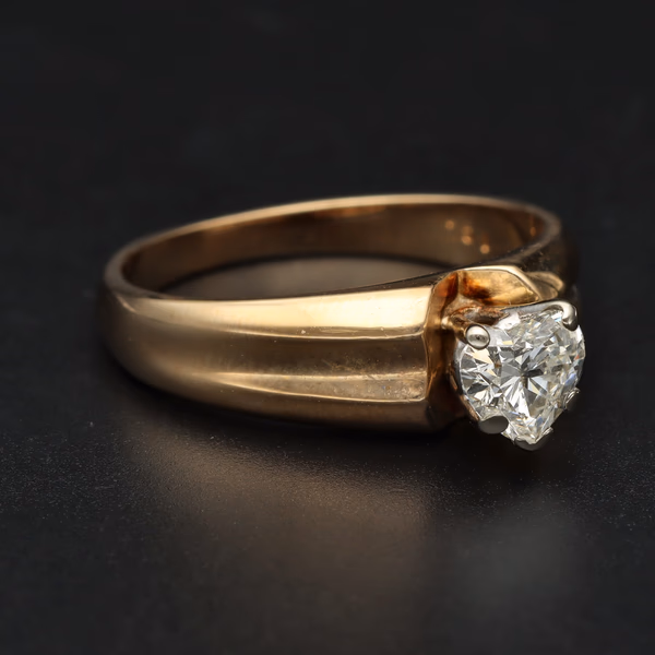 14ct Gold Heart Shaped Diamond Ring