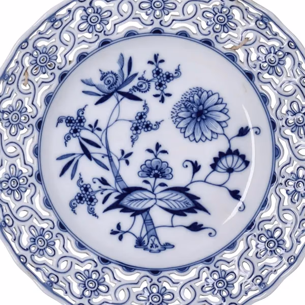 Pair Of Meissen Blue Onion Reticulated Plates