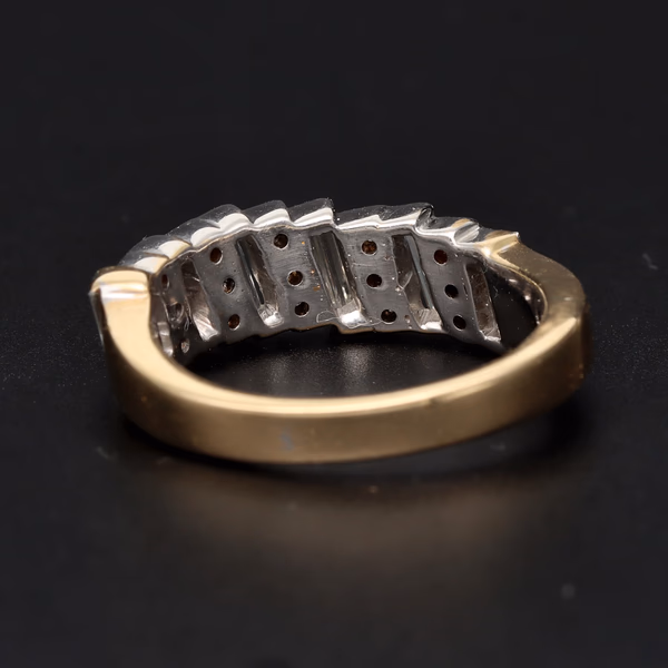 18ct Yellow Gold Angled Diamond Dress Ring