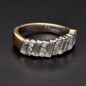 18ct Yellow Gold Angled Diamond Dress Ring