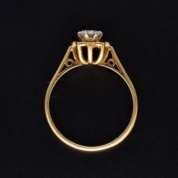 18ct Yellow Gold Diamond Solitaire Ring