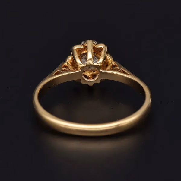 18ct Yellow Gold Diamond Solitaire Ring