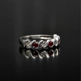 Gold Ruby Diamond Ring