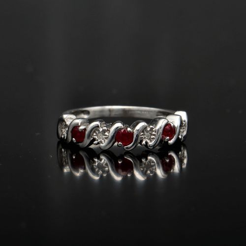 Gold Ruby Diamond Ring image-2