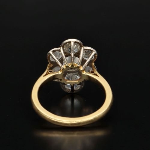 1920s 18ct Gold Diamond Ring image-5