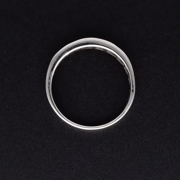 18ct White Gold Diamond Ring