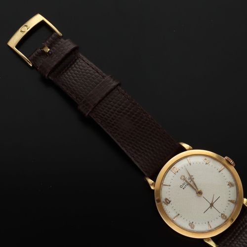 1960s 18ct Gold Omega Watch image-5