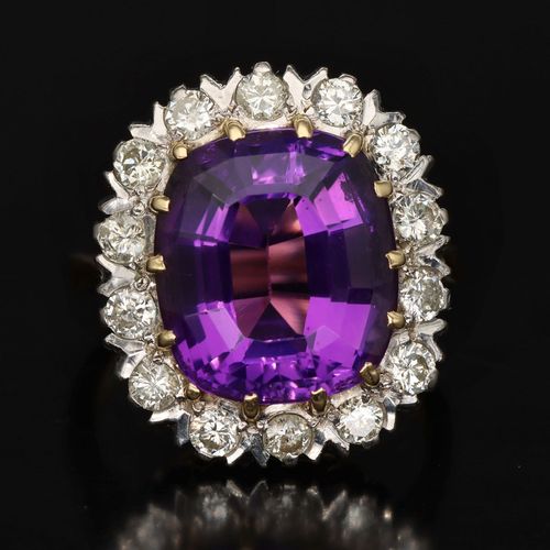 18ct Gold Amethyst and Diamond Cluster Ring image-2