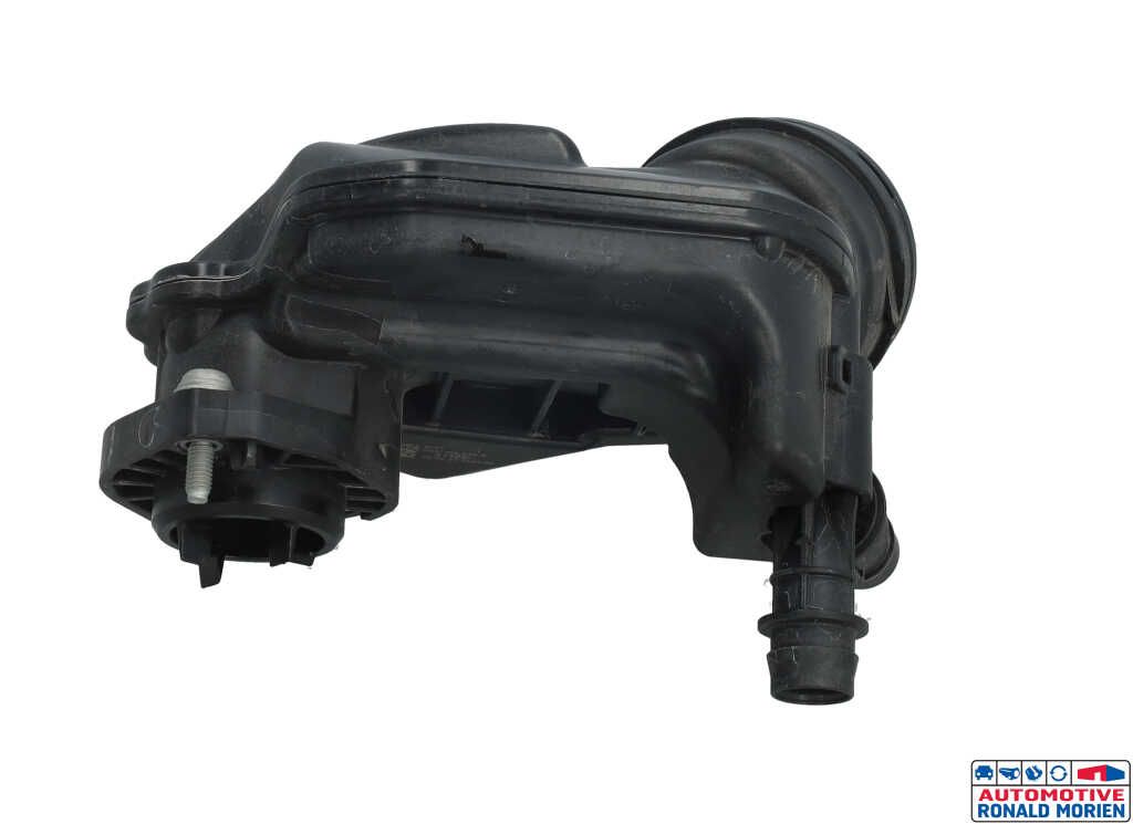 Used Intake manifold Volkswagen Golf VIII (CD1) 1.5 eTSI 16V Price € 22,99 Inclusive VAT offered by Automaterialen Ronald Morien B.V.